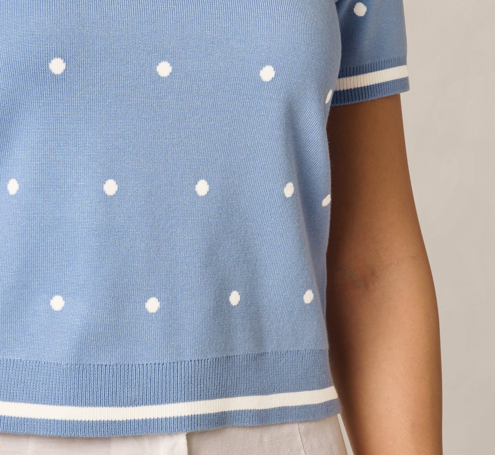 Short Sleeve Chain Patterned Knit Top In Classic Blue Medium Simple Dot