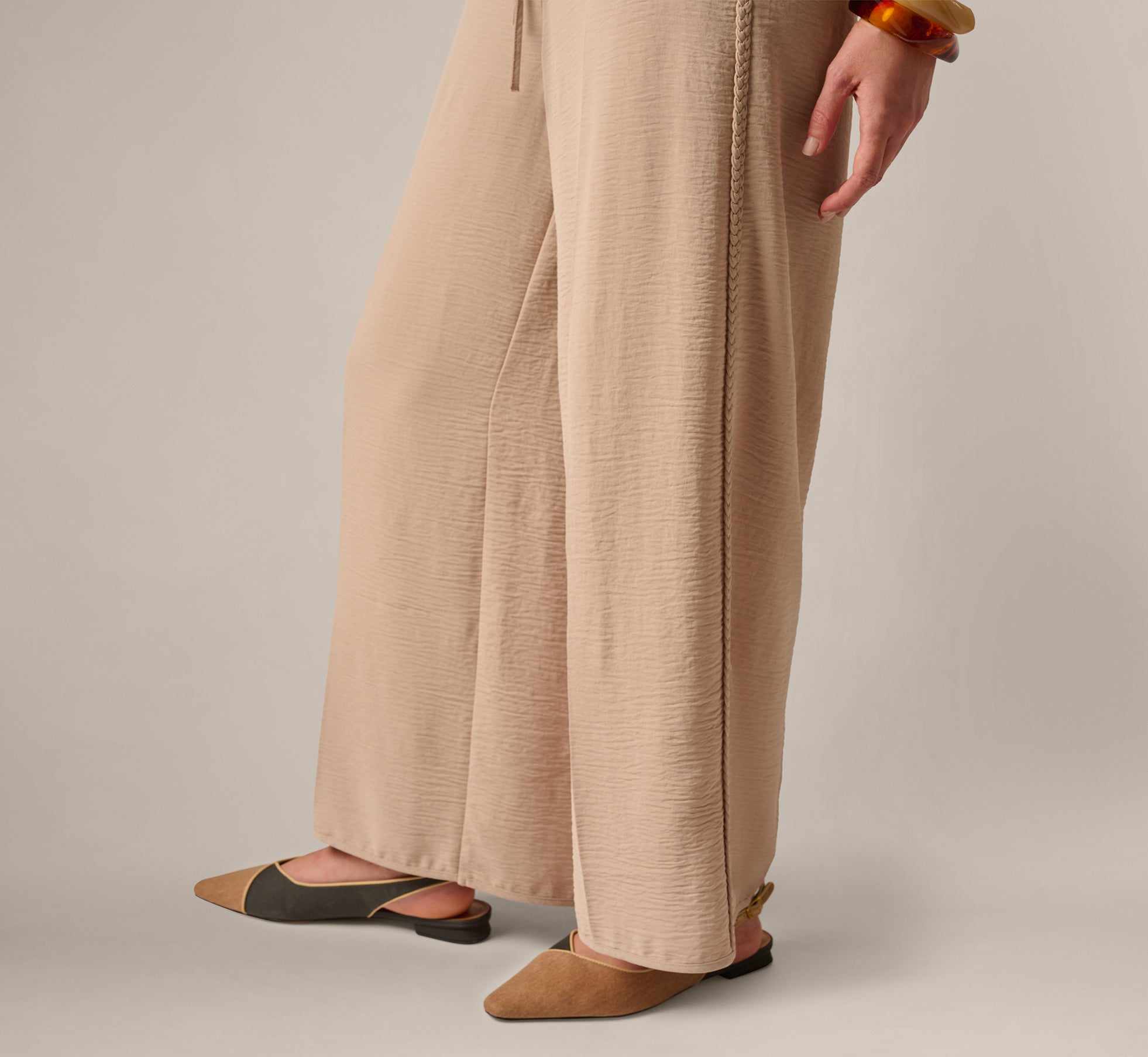 Wide Leg Airflow Braided Trim Pant In Bamboo