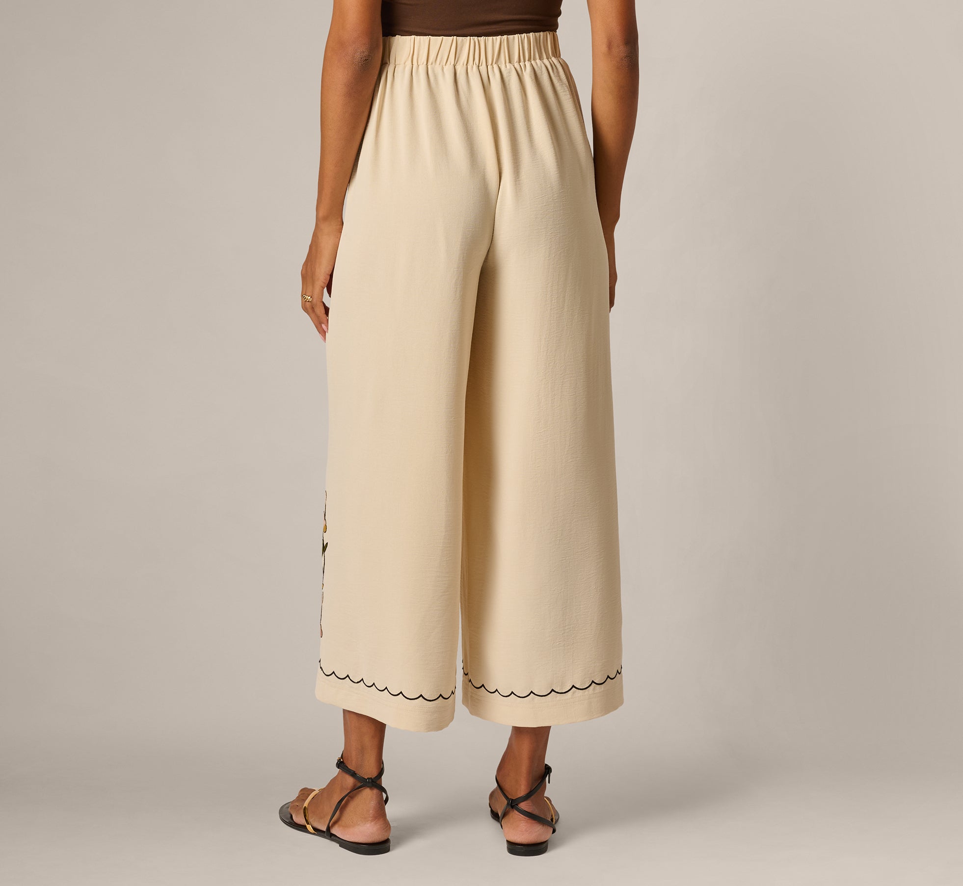 Floral Embroidery Wide Leg Pant In Pale Oak